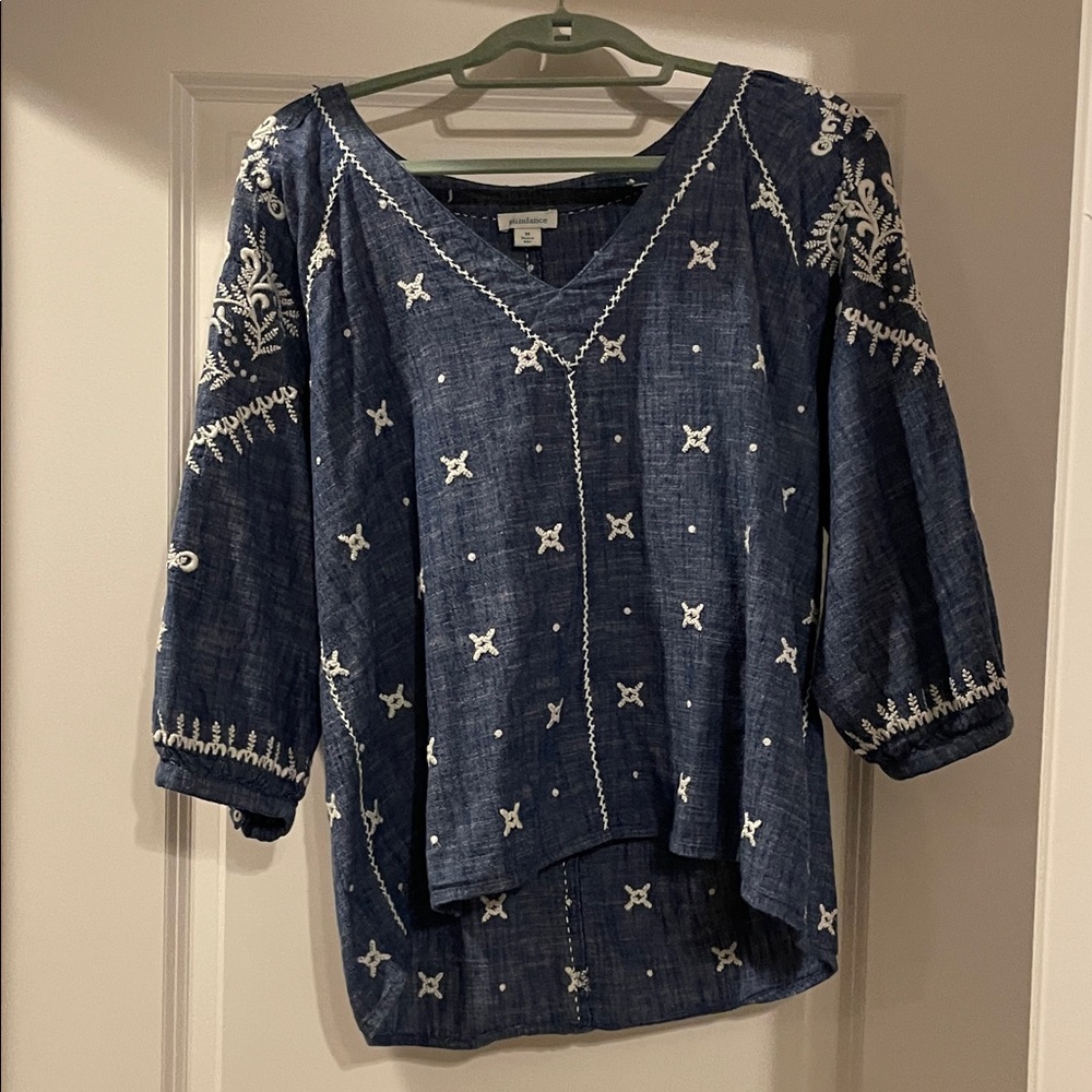 Sundance Embroidered Navy Hi-Low Women's Top